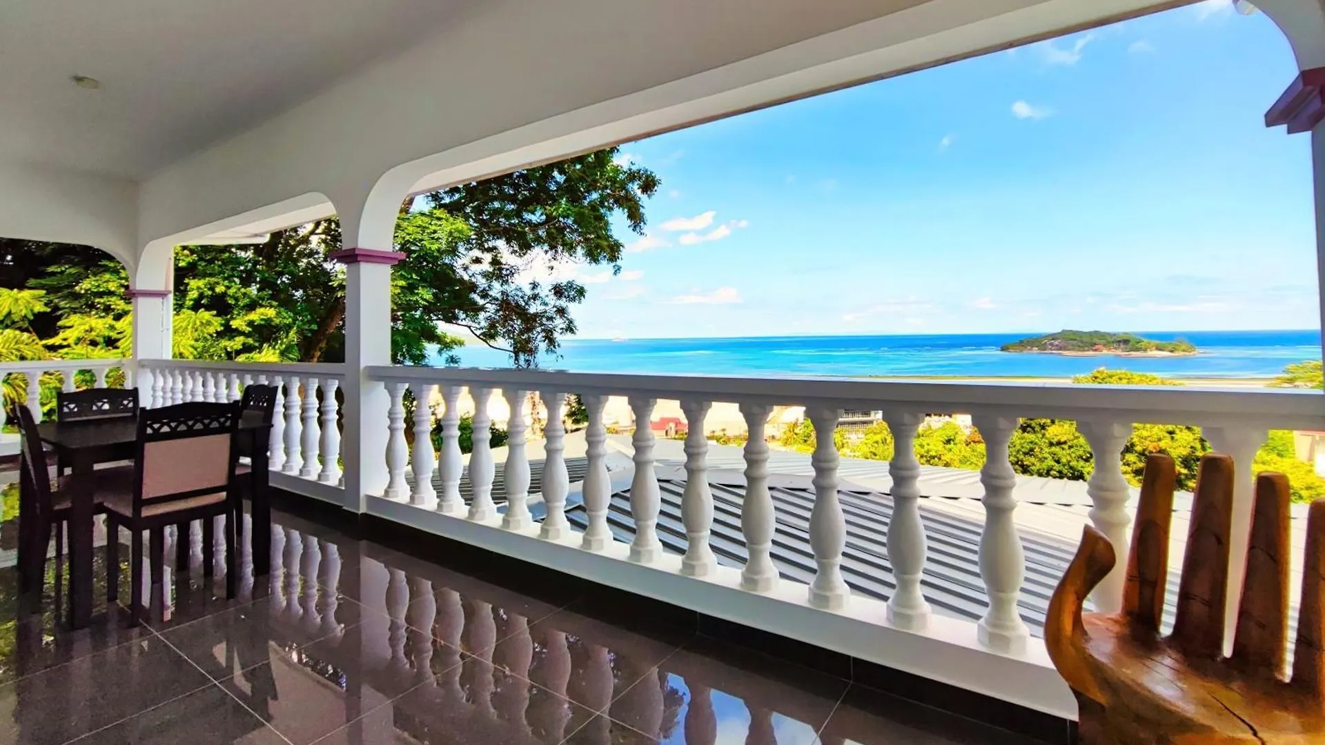 Апартаменты Villea Frangipani Pointe La Rue