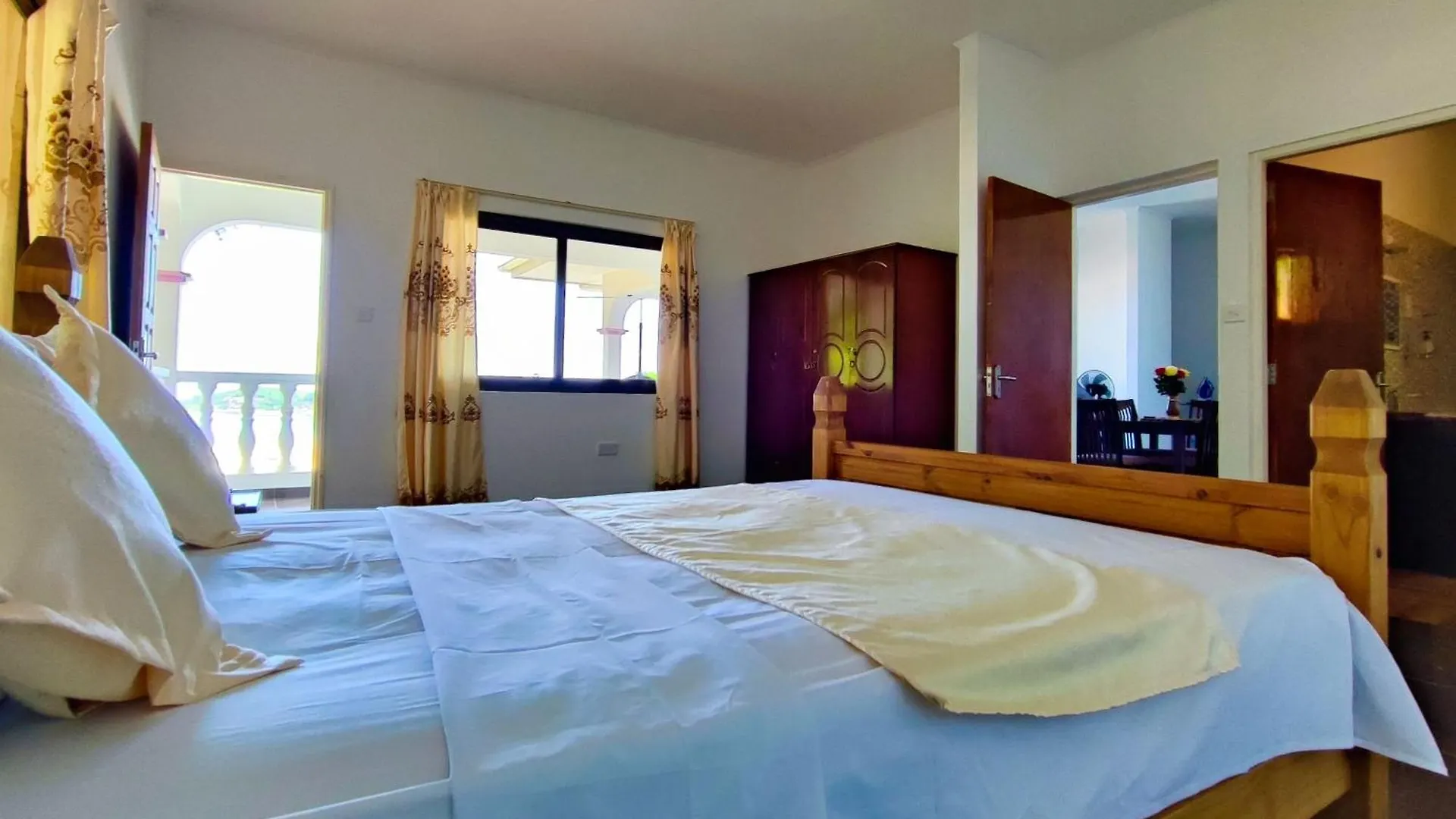 Апартаменты Villea Frangipani Pointe La Rue