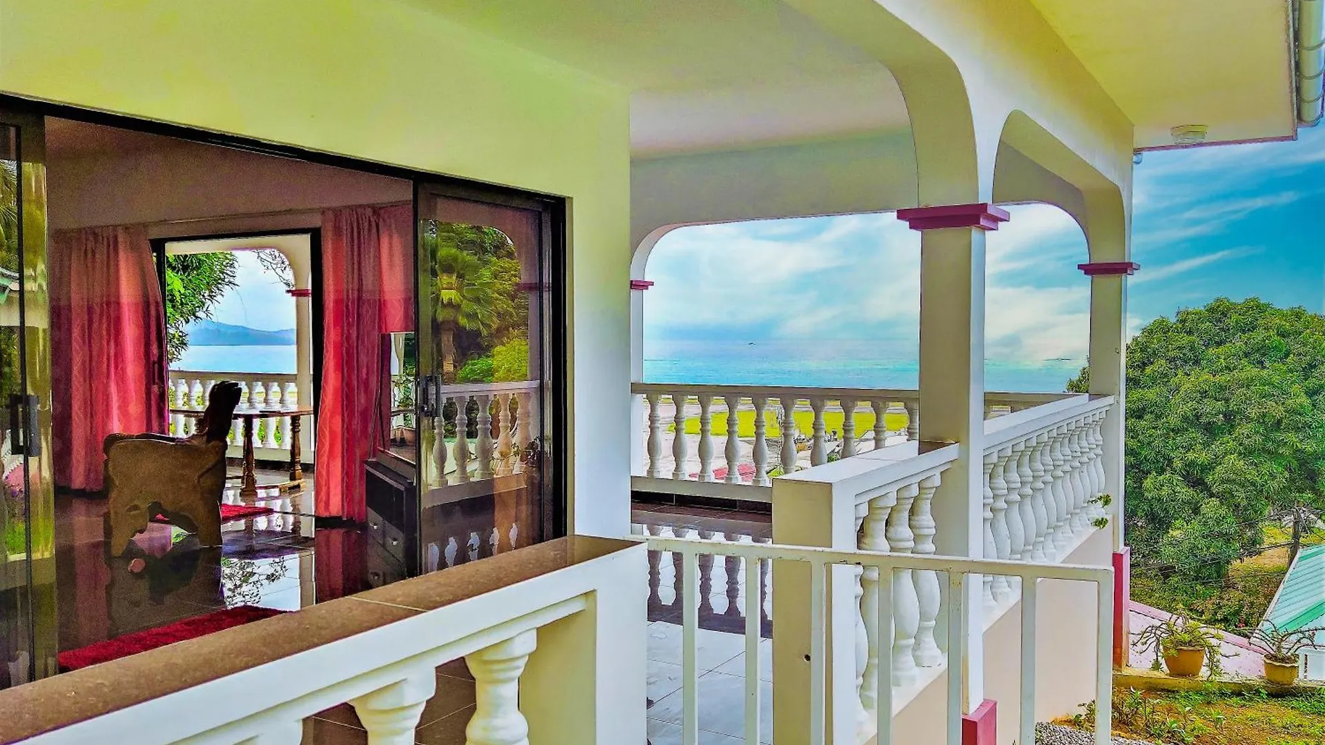 Villea Frangipani Pointe La Rue Апартаменты